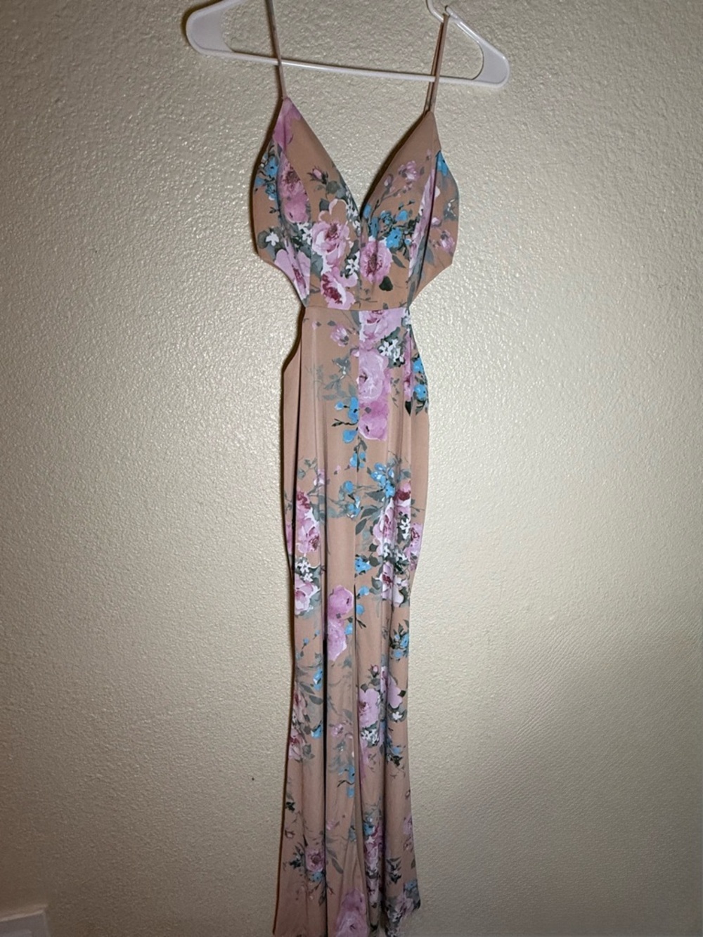 Gianni Bini Pink Floral Cutout Spaghetti-Strap Maxi Dress - Picture 5 of 7